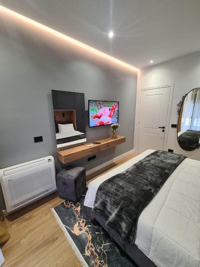 Grey Luxury Apartment Gjirokaster Exterior photo
